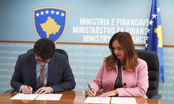 Su 600 euro per duemila senior frequentanti corsi di tecnologia