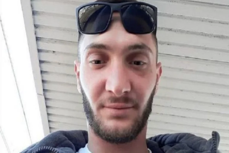Ancora una volta ha pubblicato un video, Dardan Krivaqa dichiara cosa sta succedendo con i suoi account sui social media