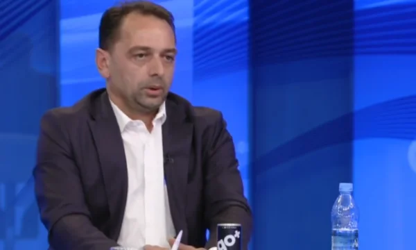 Fadil Nura: VVCU tutti votati contro il restauro del complesso Jasharai