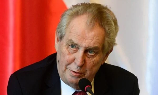 Ein Tag nach den Diskussionen über die neue Regierung wird der tschechische Präsident zu einer intensiven Betreuung eilt