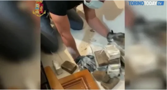 3m euro di cocaina e eroina: Albanese in Italia torna residenza in laboratorio di droga
