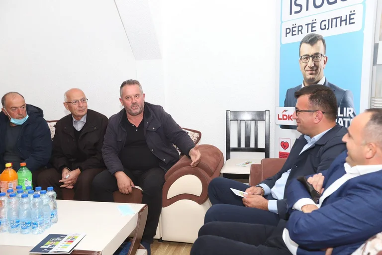 Ilir Ferati ha la porta aperta in ogni casa e la famiglia Istogase