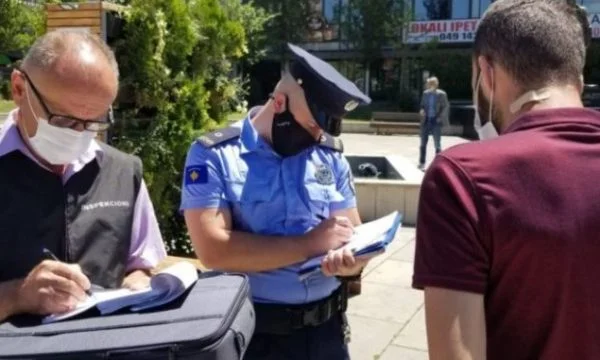 Paralajmëron policia: Zbatoni masat anti-COVID, nga sot do të ketë ndëshkime ndaj shkelësve