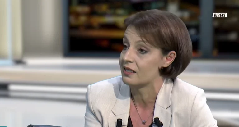 Geralla présente le 14 février comme valeur européenne, le journaliste le met en garde contre la Macédoine, le Monténégro