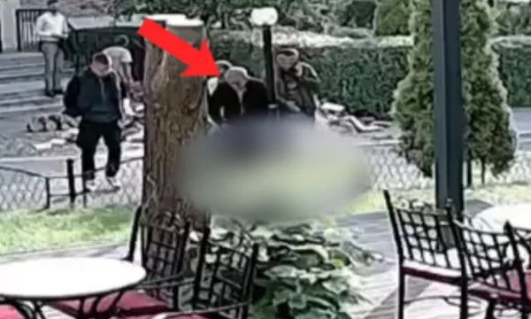 Il momento in cui Anton Quinn ha aiutato il cittadino che ha sperimentato convulsioni nel mezzo della strada