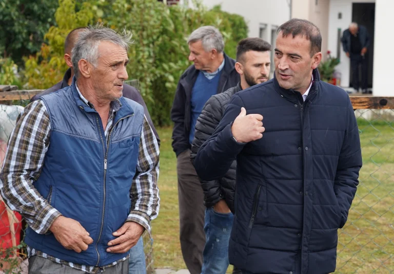 Daut Haradinaj non ha sosta: trasforma Hayvalin nel suo bastione
