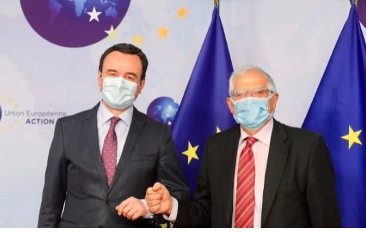 Borrell deklarohet pas takimit me Kurtin, ka një kërkesë për Kosovën dhe Serbinë