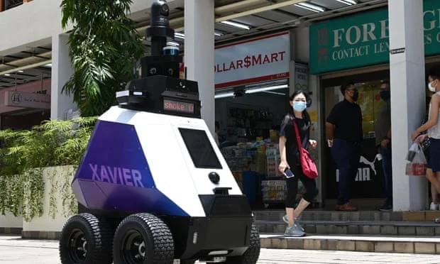 Singapori me robotë patrollues shkakton frikë të madhe