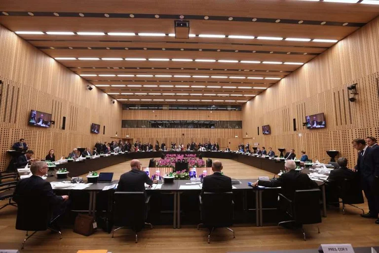 Spanja nuk pranon që Kosova të ketë simbolet shtetërore në samitin BE-Ballkani Perëndimor