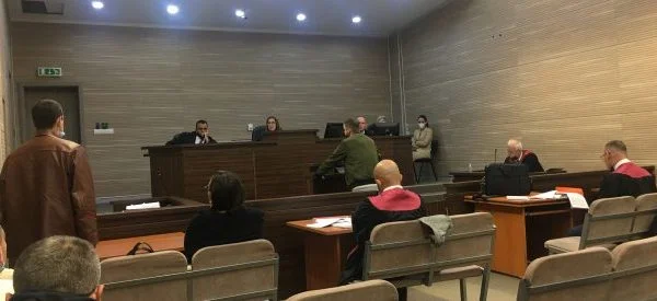 Dy dëshmitarët tregojnë se si u vra shoku i tyre me një plumb në kokë