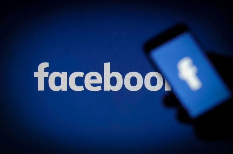 ​AP: Sistemet e brendshme të Facebook që përdoren nga punonjësit e tij, po ashtu janë jashtë sistemit