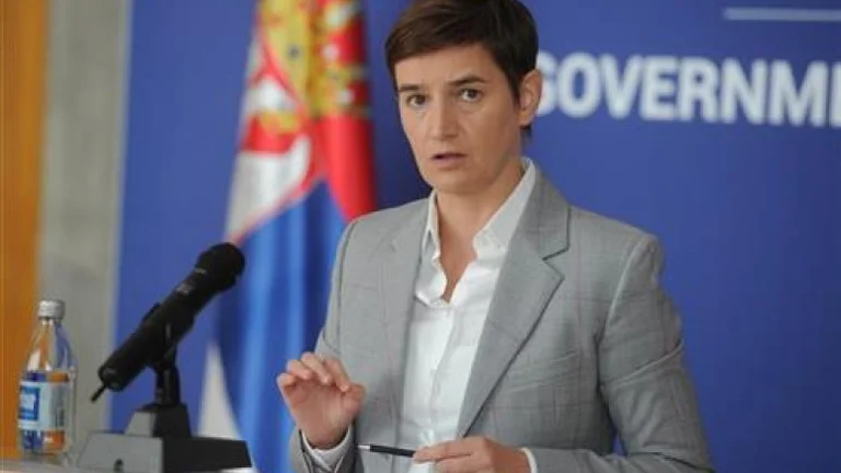 Bërnabiq: Vuçiqi është përpjekur për vite me radhë ta zgjidh problemin me targa – tash ia doli