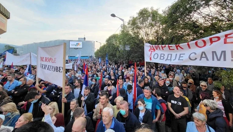Protestë kundër Dodikut në Banja Llukë, kryebashkiaku: Kjo është një kryengritje