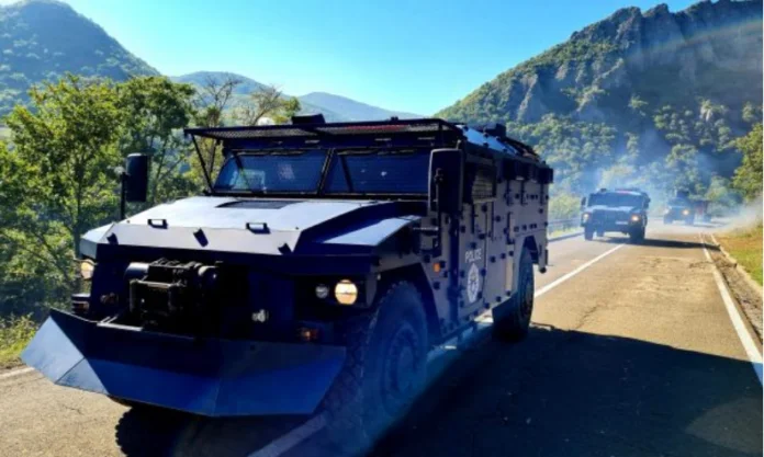 Njësitë Speciale të Policisë tërhiqen nga Jarinja dhe Bërnjaku, KFOR merr kontrollin