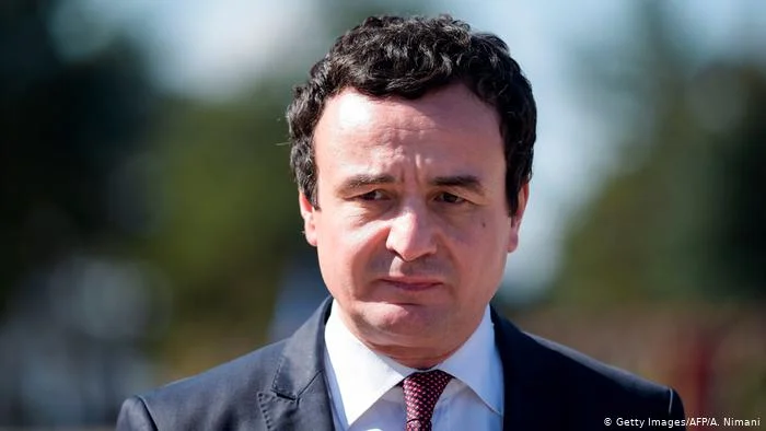 Kurti refuzon të përgjigjet para mediave për zhvillimet në veri