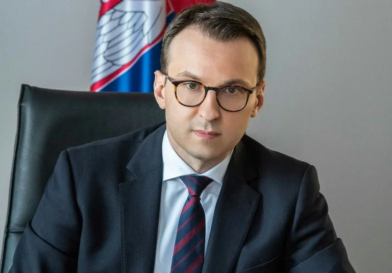 Petkoviq: Bisedimet me Albin Kurti “çudi e paparë”, pyesni Lajçakun e Borrellin