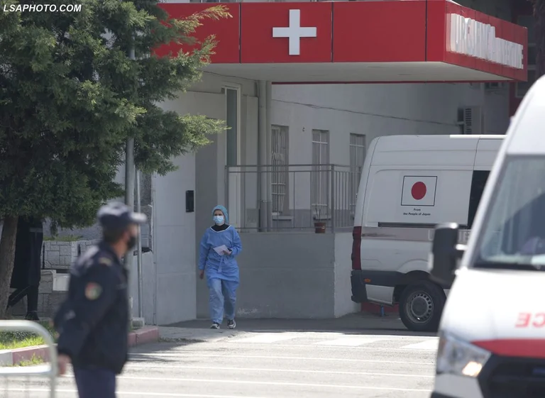 7 viktima dhe 647 raste të reja me COVID-19 në Shqipëri