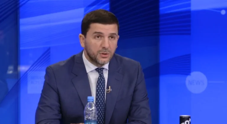 Krasniqi: Albin Kurti e di që i ka kandidatët e dobët për komuna