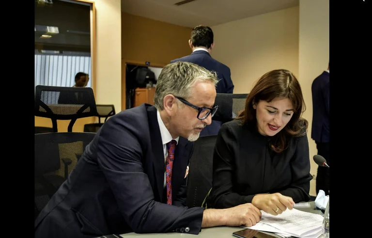 Ministrja Haxhiu s’do t’i bëj ‘vetting’ 658 vdekjeve për dy muaj: Falenderon Arben Vitinë për punën