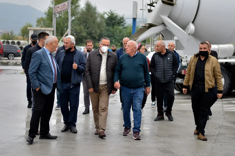 Hamza premton ta funksionalizojë Zonën e Lirë Ekonomike në Mitrovicë