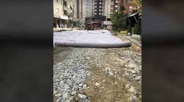 Jueces de baño: Teme que la calle Muharrem Feyza infame está siendo practicada con algo como alfombra Foto)
