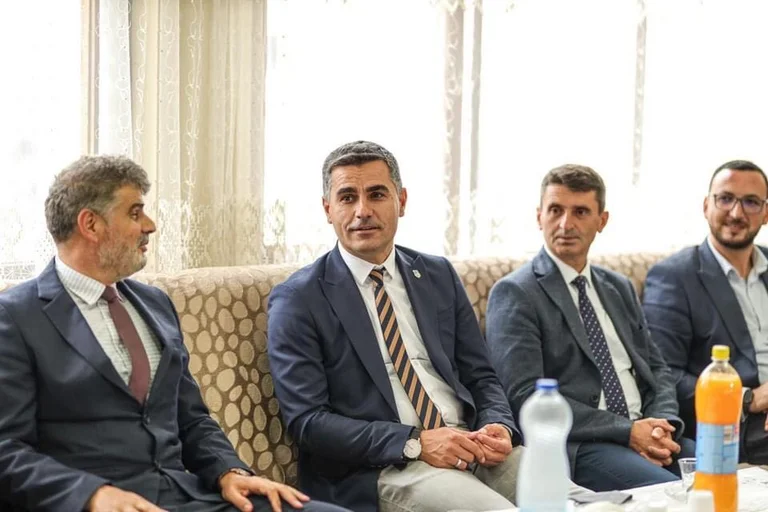 Tahiri meets the Islamic Community Council, says co-operation with KBI is in the interest of Vushtrri citizens