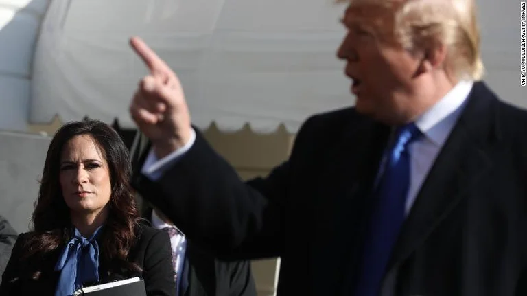 Trumps Sekretär sagte, der Präsident fragte, ob er einen kleinen Penis hatte, antwortet Donald Trump.
