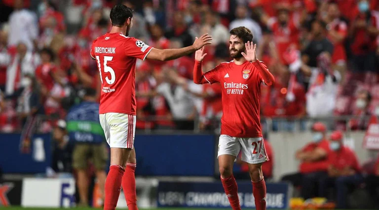Benoff sinks Barcelona deeper into misery, Baierni terrorizes Dinamon