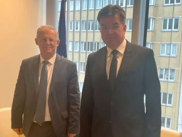 Lajcak pertenece a Bisimi con Petkov en Bruselas: la UE sólo espera una reunión, pero también lo hará para un acuerdo