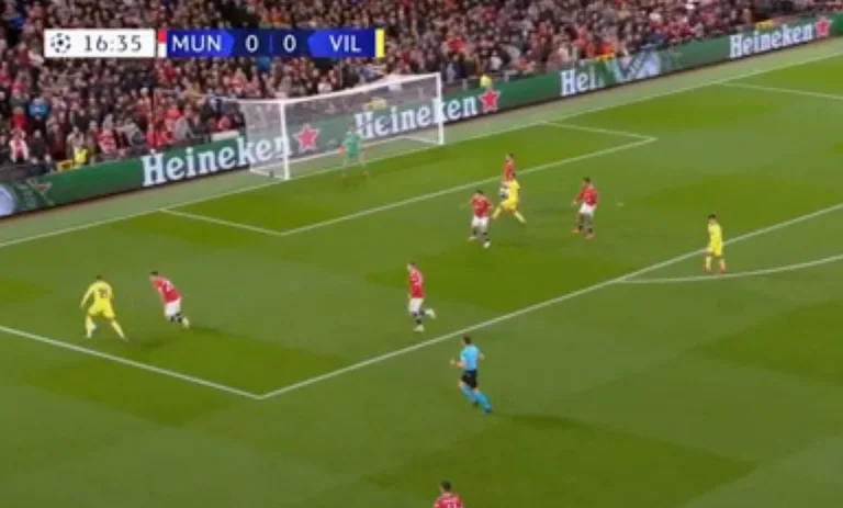 Unglaubliche Reflexionen: Der Weg, wie er heute Abend auf diesen Hit mit De Gea gewartet hat, ist nur außergewöhnlich.
