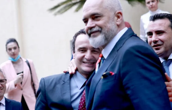 Appuntamento di due ore Kurti-Rama, l'ambasciatore Minxhozi ci dice di cosa hanno parlato.