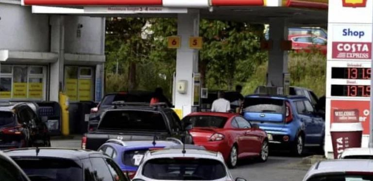 Crisis de combustible de Gran Bretaña, ejército en alerta para facilitar el suministro