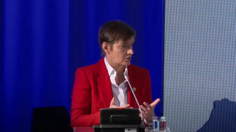 Anna Bernabiq: Ce n'est que par le dialogue que nous pourrons parvenir à un compromis