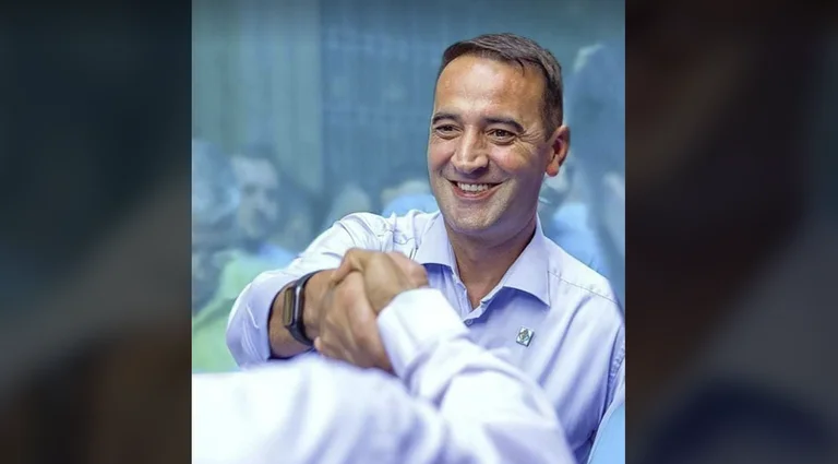 Haradinaj's plan for taxists in Pristina: We'll subsidize your English lesson.