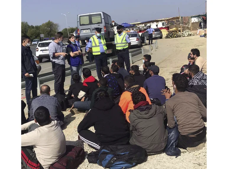 Baptism: Police seize the nation by transporting many Syrians illegally