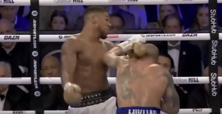 The three-minute briefing shows how weak Joshua was last night against Usyku, was dominated almost every round
