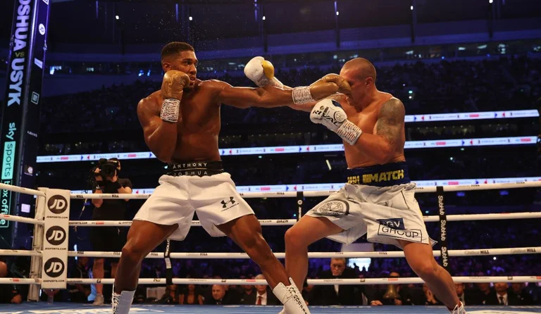 Joshua Bebets? Il mondo ha riferito con il nuovo campione di boxe Oleksandr Ussyk
