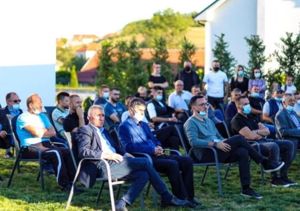 Pantina unterstützt auch Xhafer Tahiri als Vorsitzender von Vushtrri
