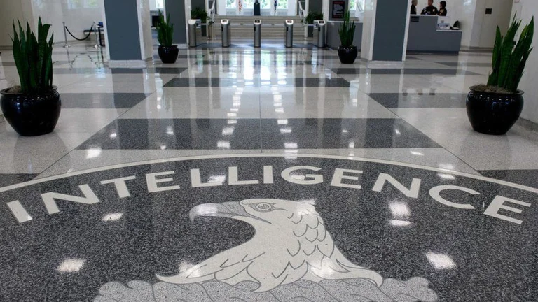 La CIA elimina al jefe en Viena por el síndrome misterioso