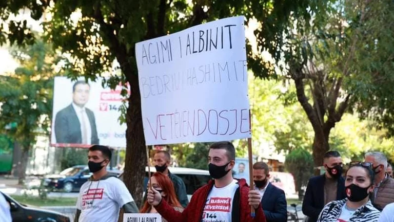 Salihu per la protesta di attivisti VVA: Difendono Rakiqi come amico di Vuciqi, protestano Hamza come amico di Thaci