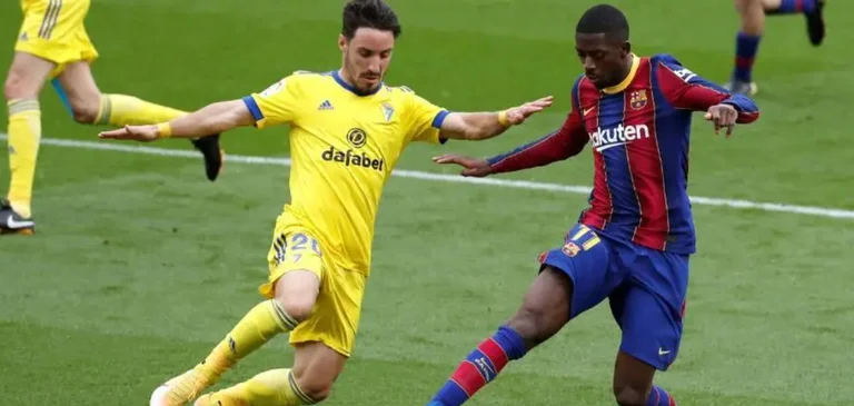 Cadiz-Barcelona: Sono 22 giocatori che iniziano.