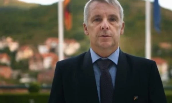German Ambassador in Line Mit den USA: Urgent Steps for Stressing the Situation