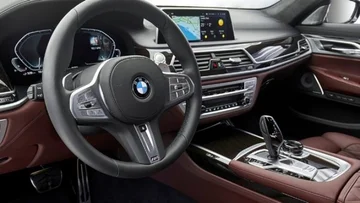 Estos son los mejores y peores coches para conductores altos y cortos
