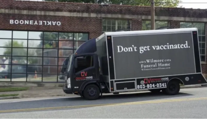Interessante Kampagne mit Bodybuilder: Don't vaccinate, ich werde Sie bald sehen