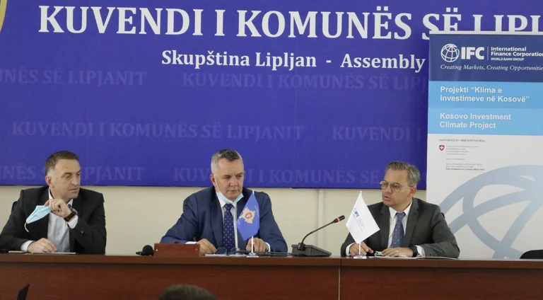 Il comune di Lipjan ha lanciato il record di processo amministrativo elettronico semplificato