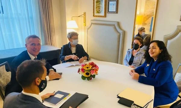 Entwicklung im Norden: Präsident Osmani spricht mit NATO-sekretärin