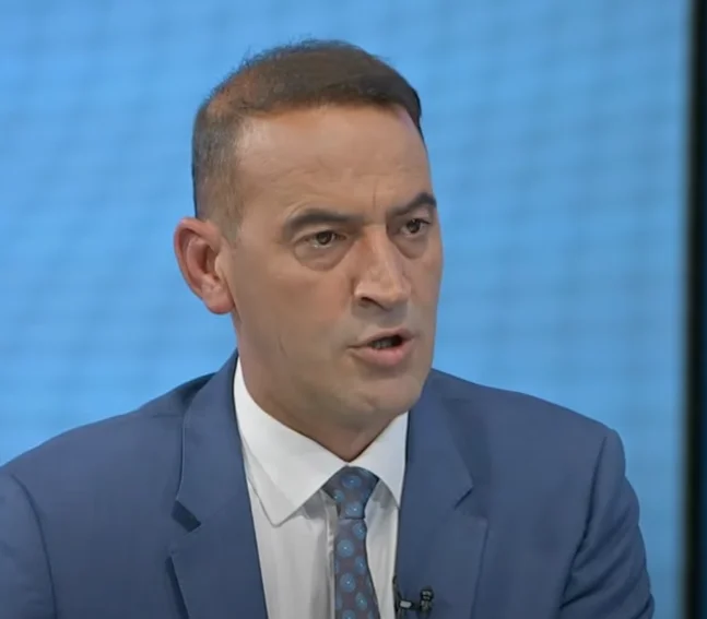 Haradinaj: Wir diskutieren den olympischen Poolplan im Jugendpalast.