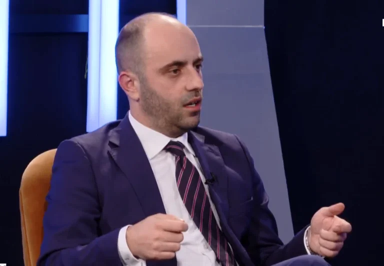 Zyberaj dice por qué decidió ser parte de la lista AKR-LDK