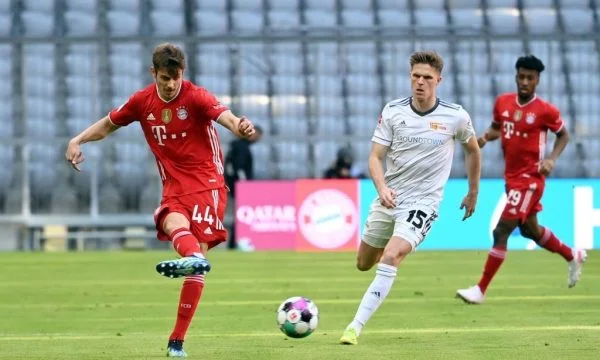 Bayerni calciatore respinge la Germania per la Croazia