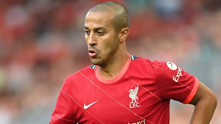 Nga Liverpool njoftojnë për situatën e Thiago dhe Arnold – munegsa të rëndësishme për ‘Reds’